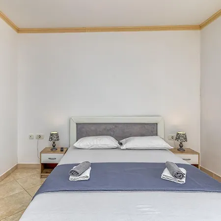 On Liberty Square Guest house Porec