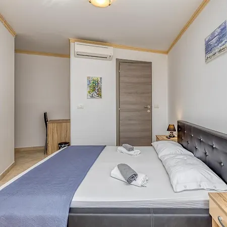 On Liberty Square Guest house Porec