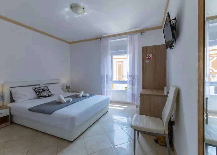 On Liberty Square 게스트하우스 포레치