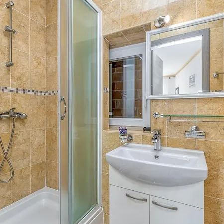 On Liberty Square 3* Poreč