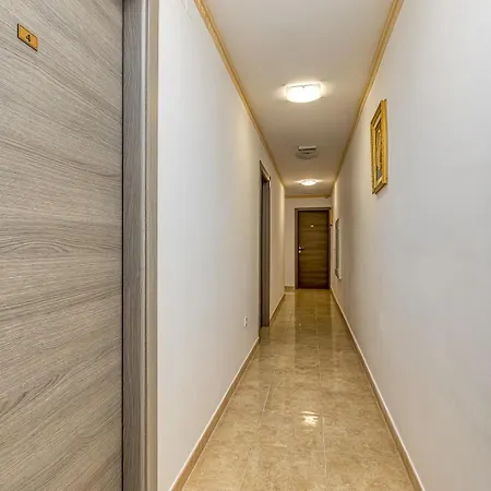 On Liberty Square Poreč