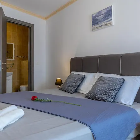 On Liberty Square Poreč