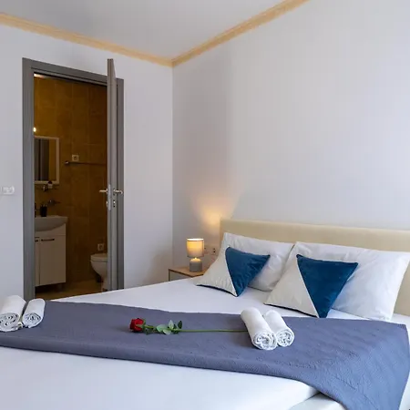 On Liberty Square Gæstehus Poreč