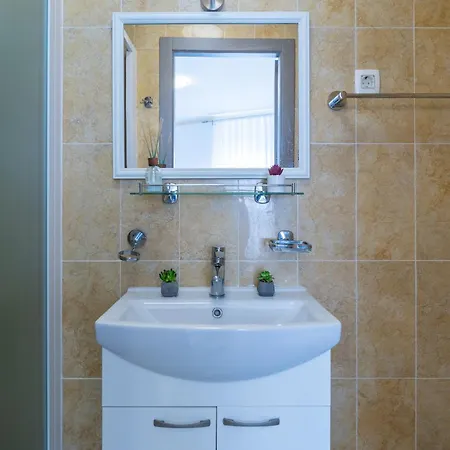 On Liberty Square Poreč